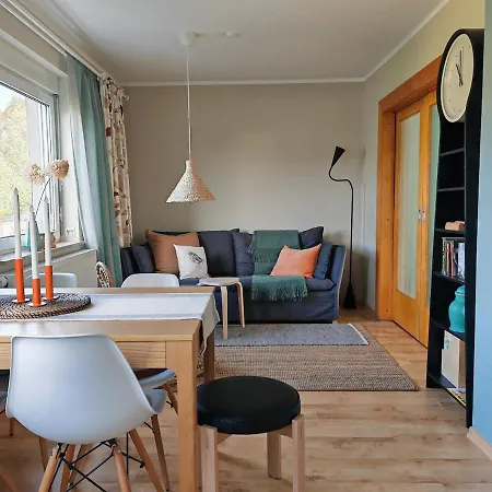 Haus An Der Wiese Privat Mit Garten Und Parkplatz Appartement *