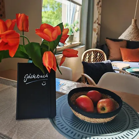 Haus An Der Wiese Privat Mit Garten Und Parkplatz Appartement Floha